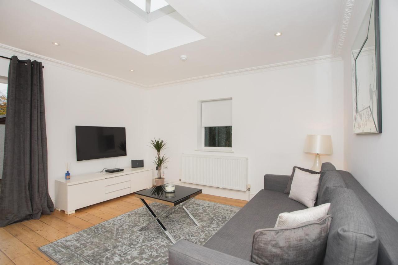 Spacious Apartments Bath Dış mekan fotoğraf