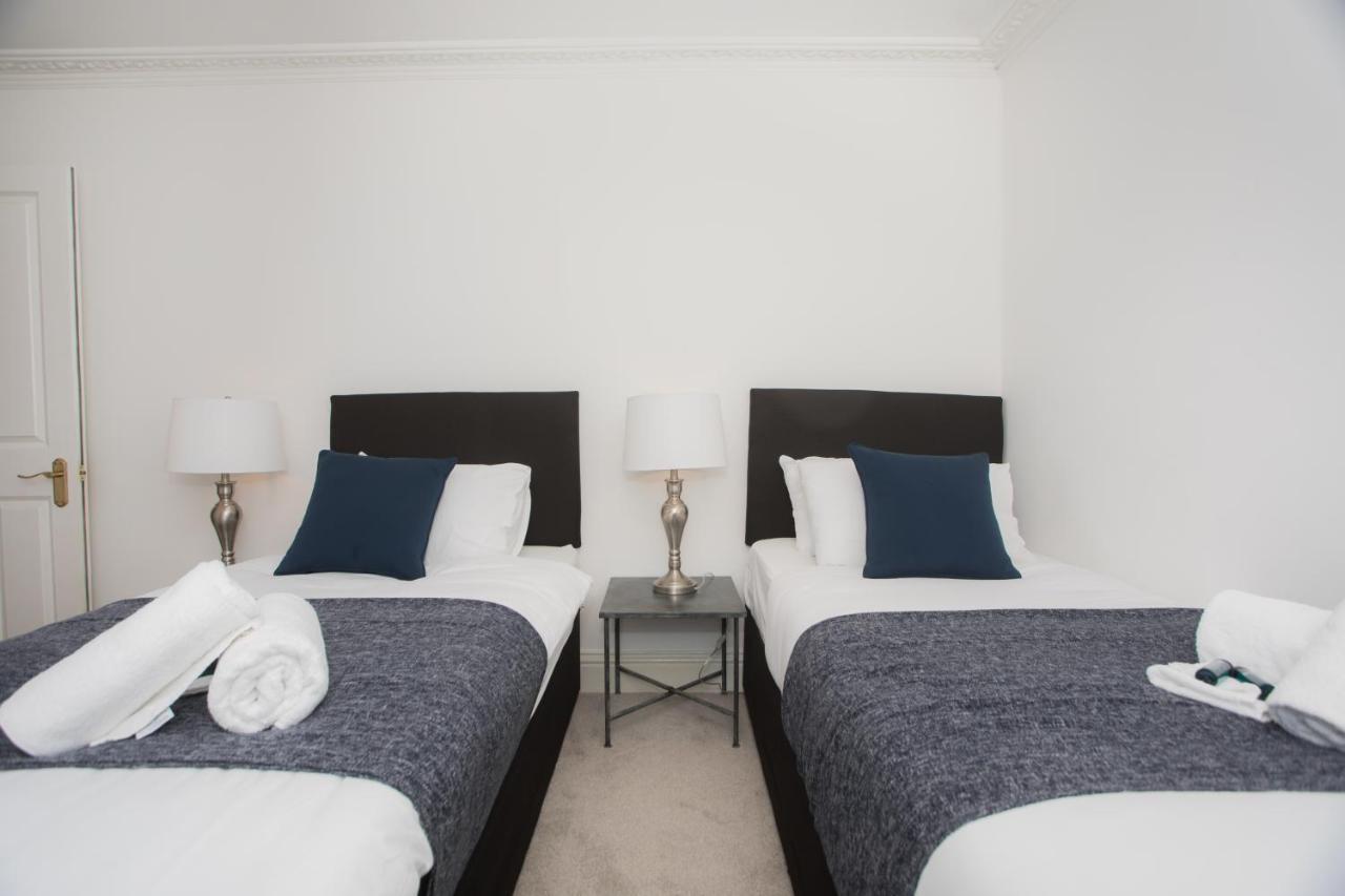 Spacious Apartments Bath Dış mekan fotoğraf