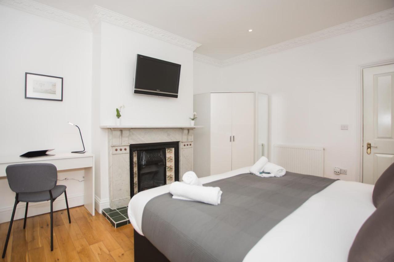 Spacious Apartments Bath Oda fotoğraf