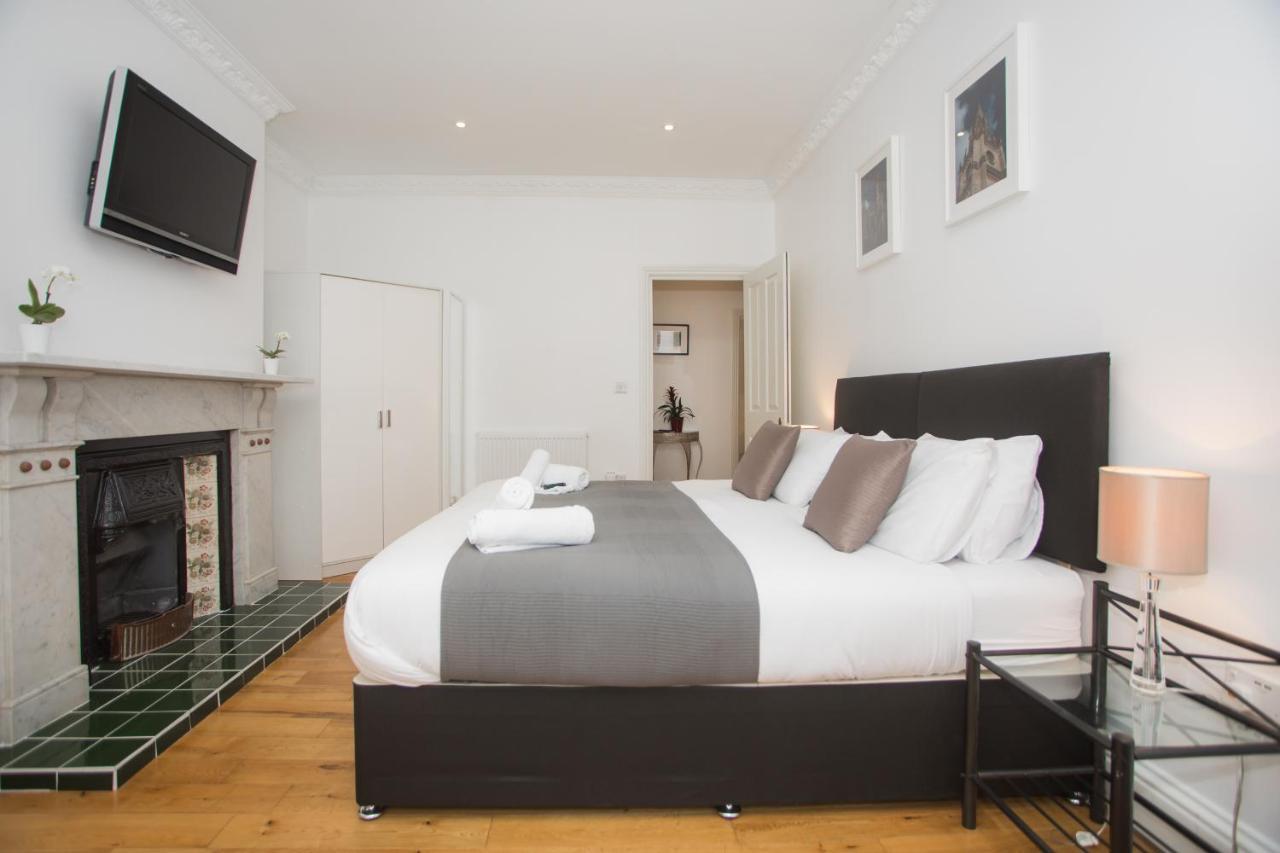 Spacious Apartments Bath Oda fotoğraf