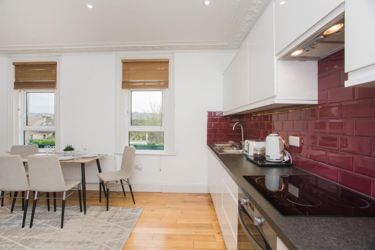 Spacious Apartments Bath Oda fotoğraf