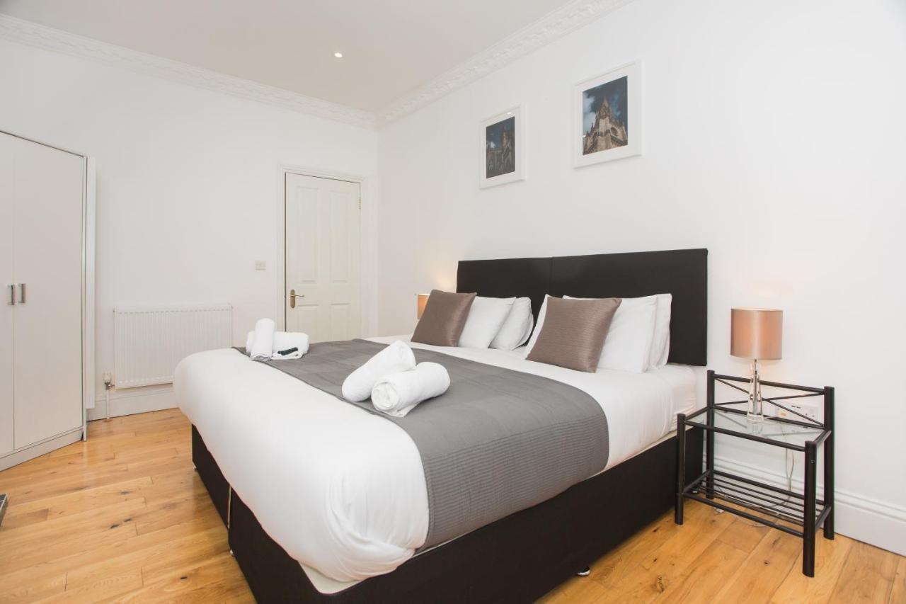 Spacious Apartments Bath Oda fotoğraf