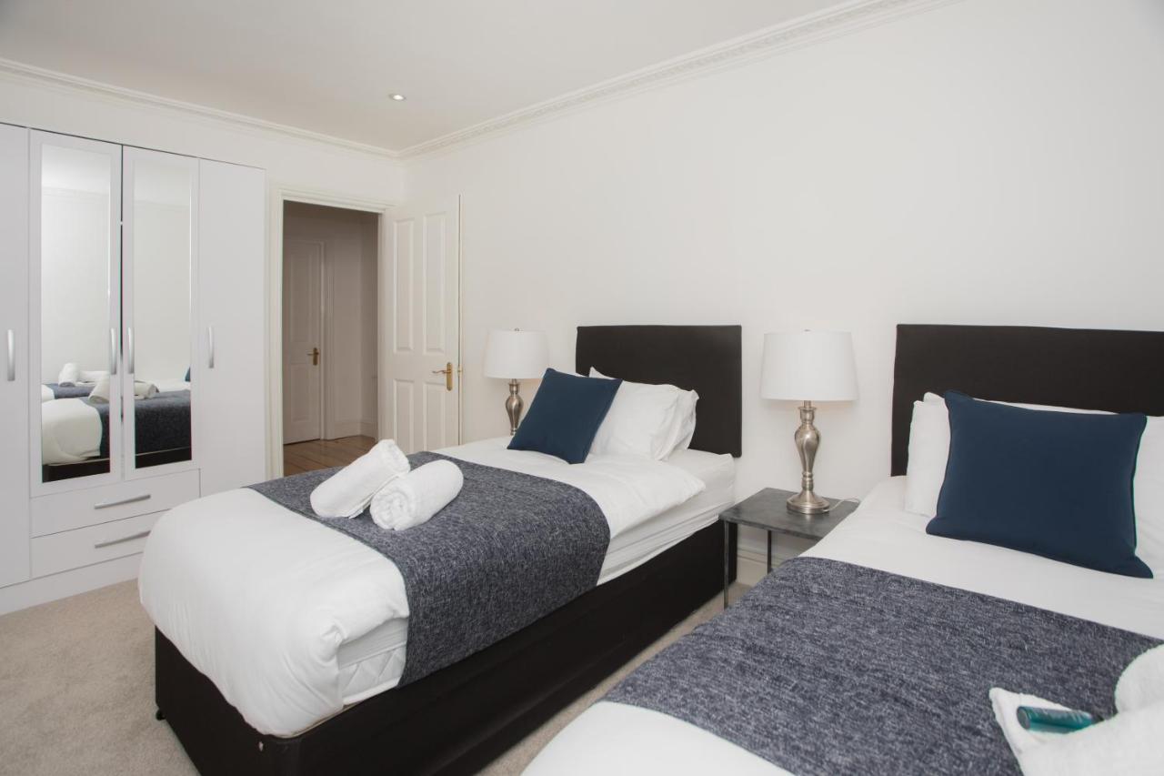 Spacious Apartments Bath Dış mekan fotoğraf