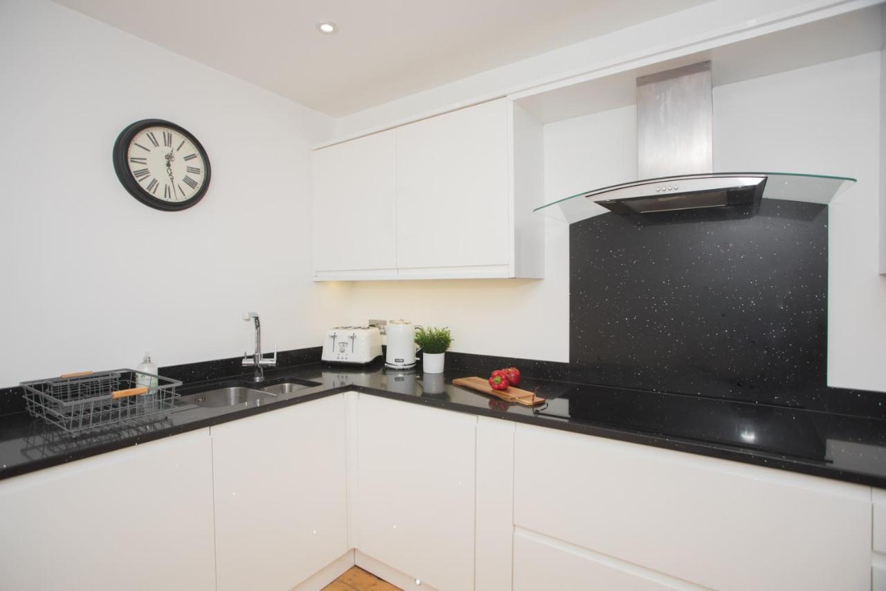 Spacious Apartments Bath Dış mekan fotoğraf